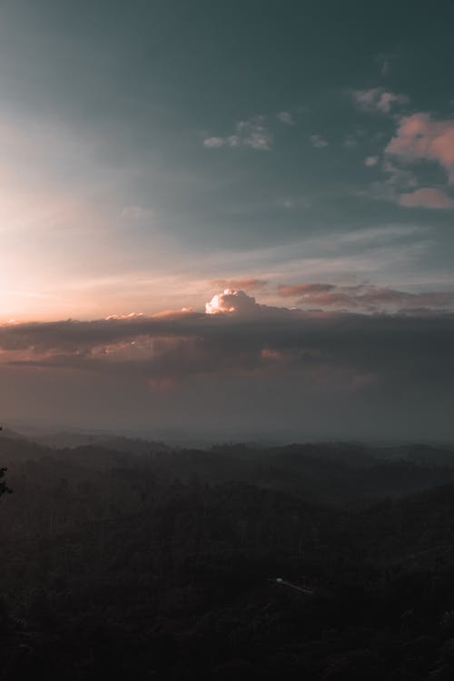 黎明时天空的风景 · 免费素材图片