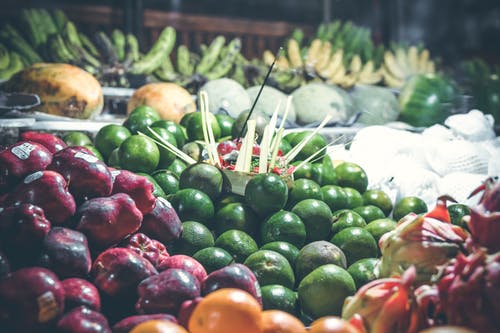 绿色和红色水果很多的特写摄影 · 免费素材图片