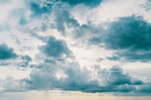 雨云照片 · 免费素材图片