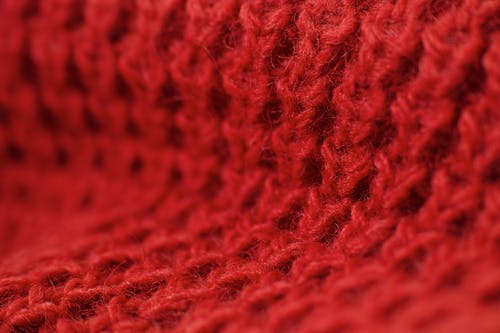 红色针织纺织品 · 免费素材图片