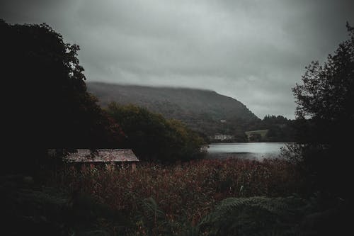 湖的低光摄影 · 免费素材图片