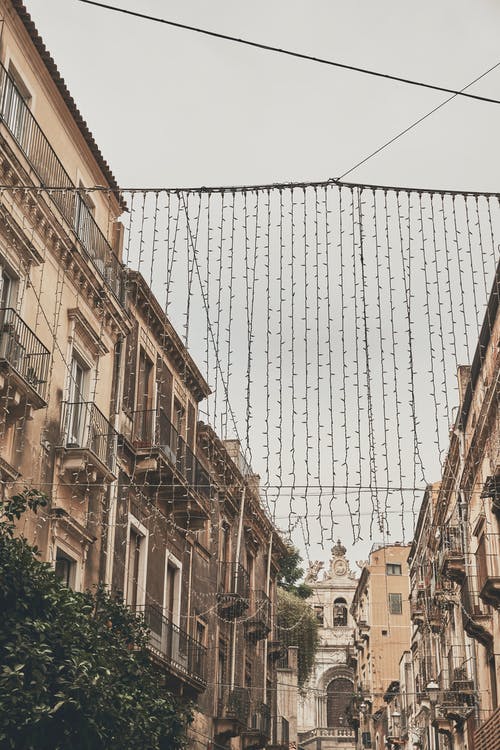 布朗大厦 · 免费素材图片