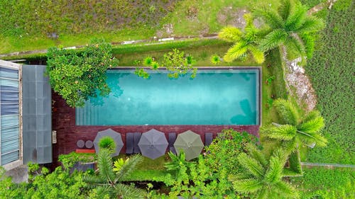 室外游泳池鸟瞰图 · 免费素材图片