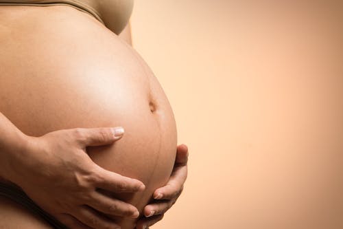 怀孕的女人 · 免费素材图片