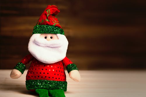 圣诞老人毛绒玩具 · 免费素材图片