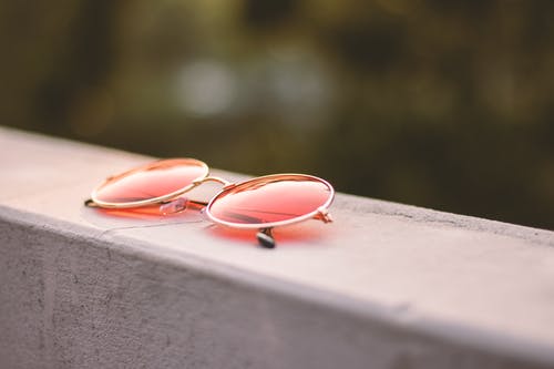 圆框太阳镜 · 免费素材图片