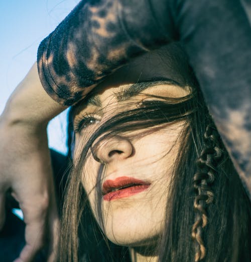 女人的脸 · 免费素材图片