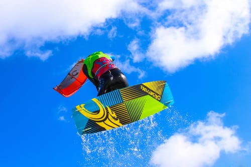 人在做风筝登机 · 免费素材图片