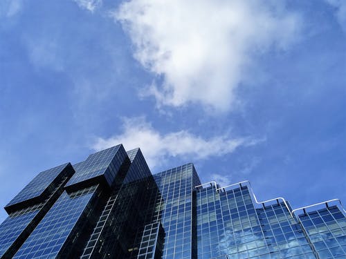 玻璃窗建筑 · 免费素材图片