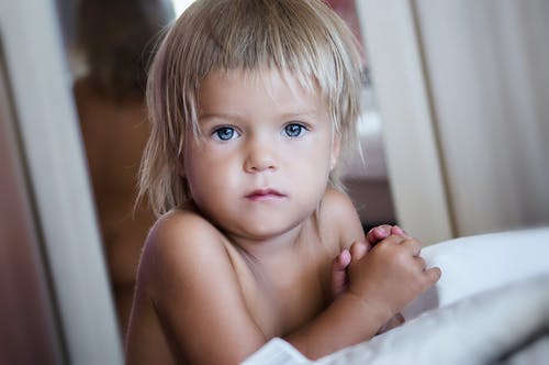 婴儿的特写照片 · 免费素材图片