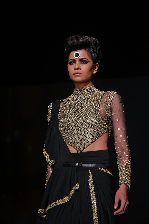 穿裙子的女人的照片 · 免费素材图片