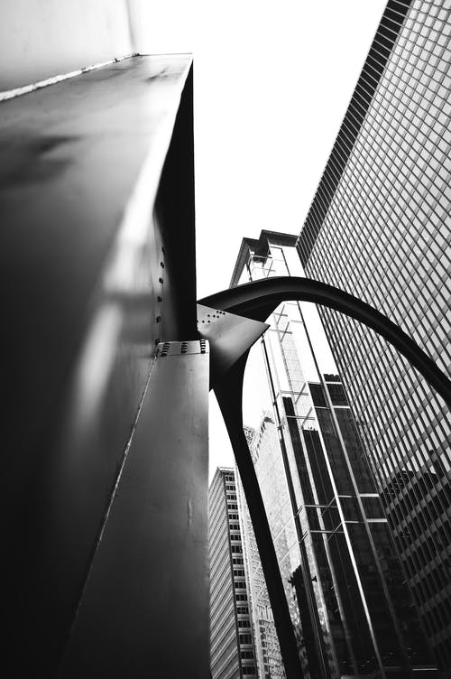 高层建筑的低角度摄影 · 免费素材图片