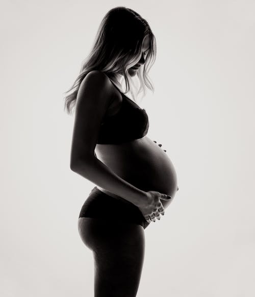 怀孕的女人 · 免费素材图片