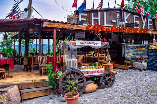 棕色木房子 · 免费素材图片