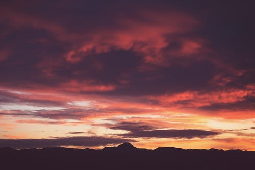 黎明时天空的风景 · 免费素材图片