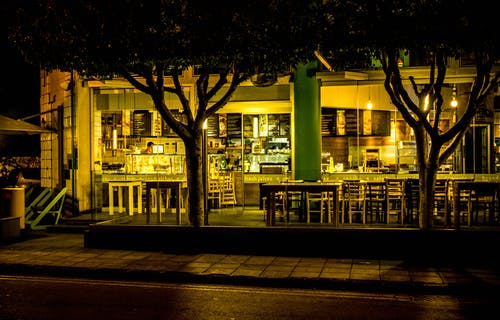 夜间店面 · 免费素材图片