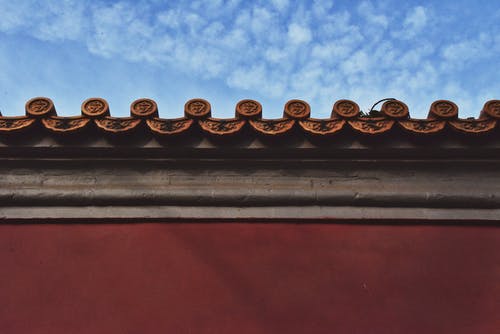 一座寺庙的屋顶 · 免费素材图片