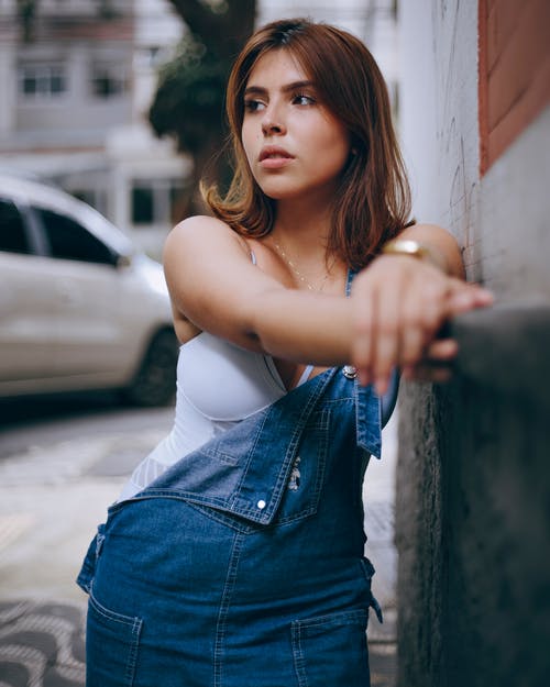 女人摆姿势的照片 · 免费素材图片