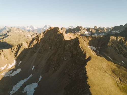 落基山脉的鸟瞰图 · 免费素材图片