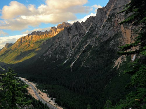 的照片山 · 免费素材图片