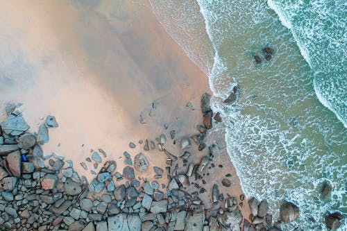 海滨航拍 · 免费素材图片