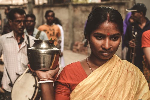 有关不锈钢, 女人, 宾迪的免费素材图片
