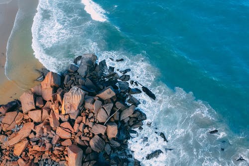 海边岩石 · 免费素材图片