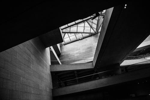 混凝土建筑内部的特写照片 · 免费素材图片