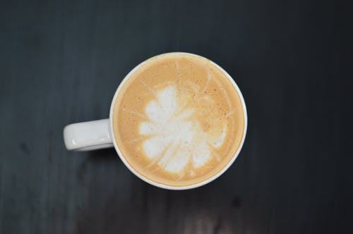杯子里的咖啡 · 免费素材图片
