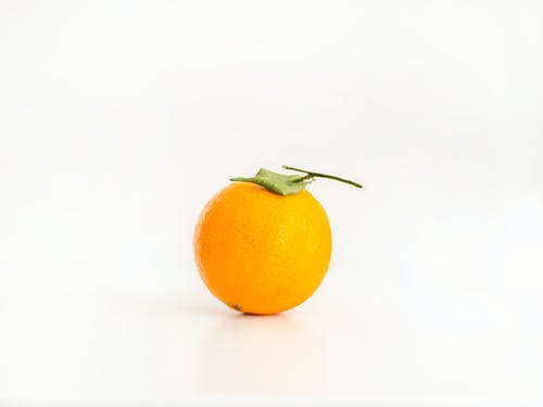 圆形黄色柑橘类水果 · 免费素材图片