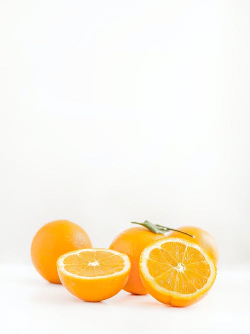 切成薄片的橙色水果 · 免费素材图片