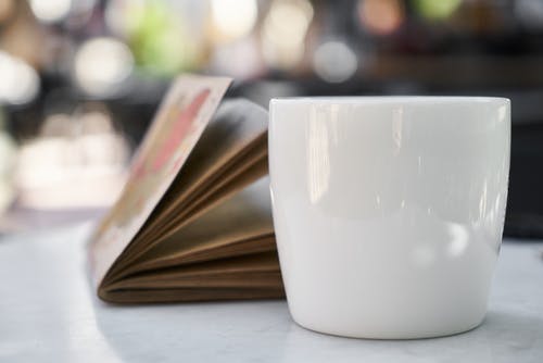 白咖啡杯 · 免费素材图片