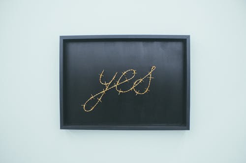 是标牌上棕色木制黑板 · 免费素材图片