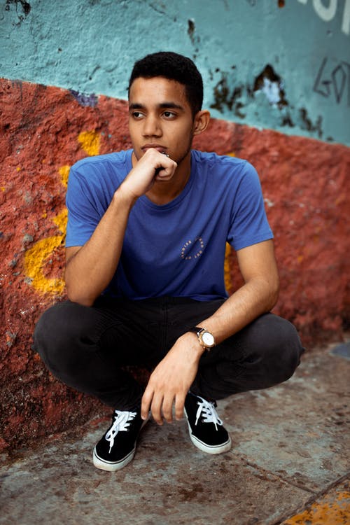 穿蓝色衬衫的照片 · 免费素材图片