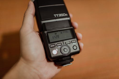 黑色tt350相机闪光灯 · 免费素材图片