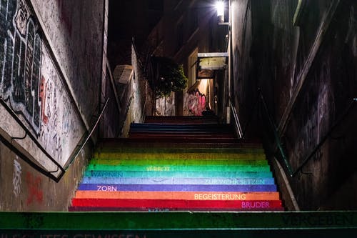 混凝土楼梯与颜色 · 免费素材图片