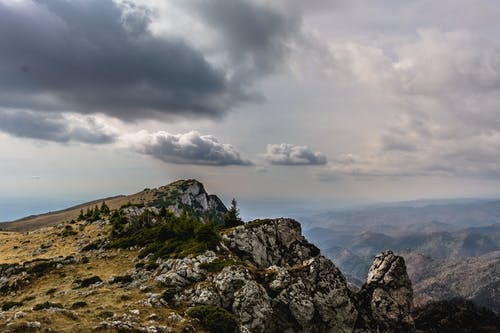布朗和白石山 · 免费素材图片