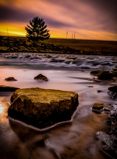 黎明时河风景 · 免费素材图片