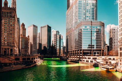 水体附近的建筑物 · 免费素材图片