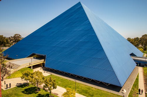 金字塔风格的建筑 · 免费素材图片