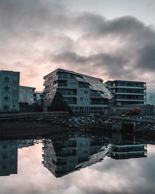 高层建筑 · 免费素材图片