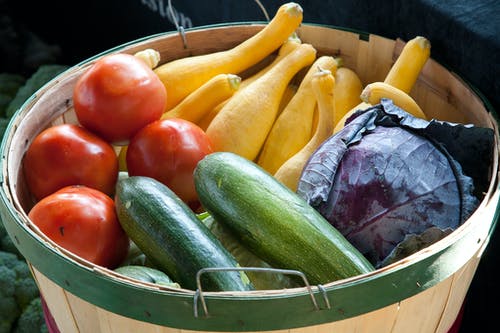 篮子里的蔬菜什锦 · 免费素材图片
