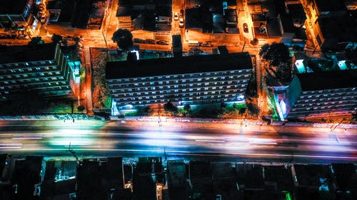 夜间城市空中和延时摄影 · 免费素材图片