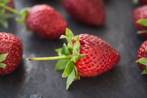 成熟的草莓 · 免费素材图片