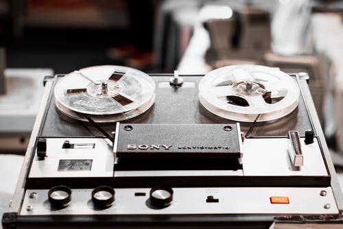 黑色和灰色sony Reel磁带播放器 · 免费素材图片