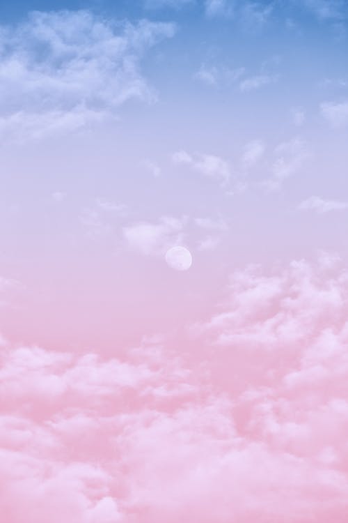 粉色和蓝色的云彩中的白云 · 免费素材图片