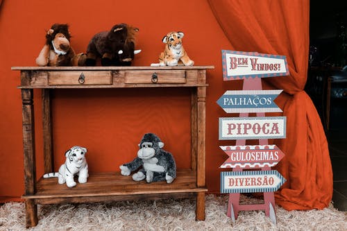 五种动物毛绒玩具 · 免费素材图片