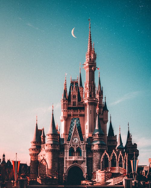 沃尔特·迪斯尼城堡 · 免费素材图片