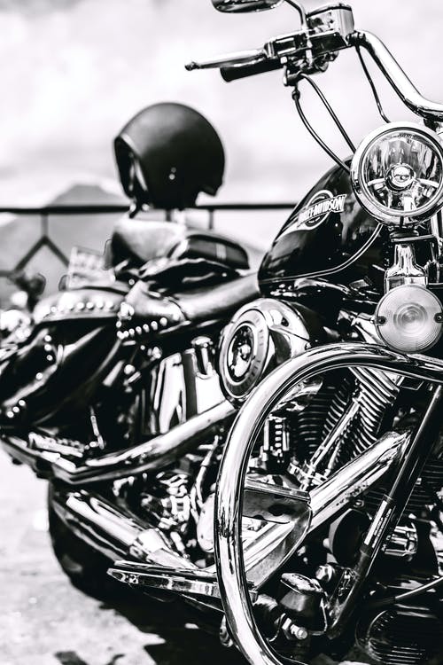 黑色和银色摩托车 · 免费素材图片
