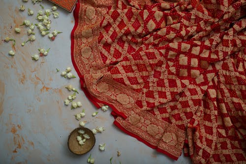 棕色和米色碎花纺织 · 免费素材图片